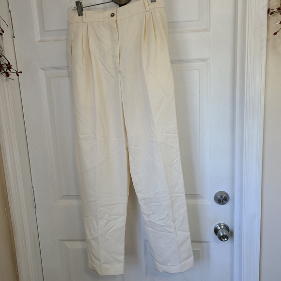 TEHAMA by Nancy Haley Woman's White Trousers, Size: 10 Color: White - Picture 4 of 13